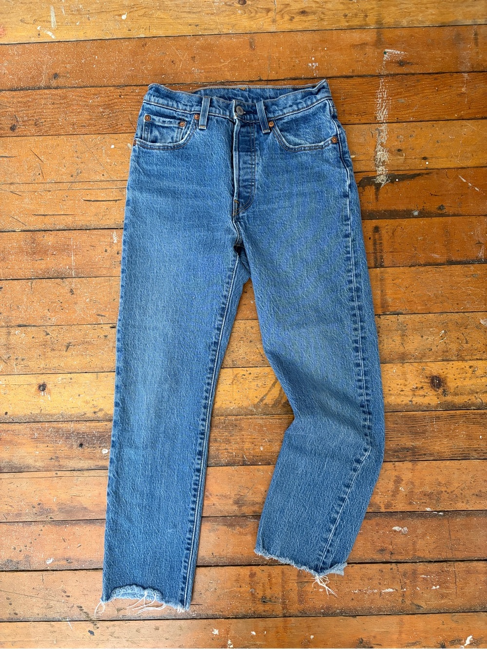 Levi’s 501 classic vintage style straight leg denim jeans button fly size 25”